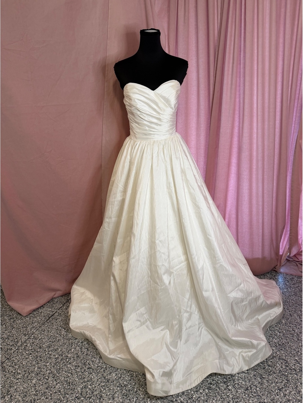 Mori Lee Strapless Ivory Wedding Dress Size 10 with Ruched Bodice and Full Skirt